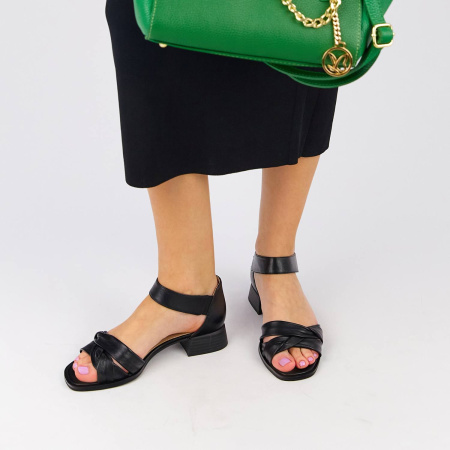 Босоножки женские CAPRICE