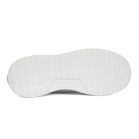 Кроссовки женские WONDERS